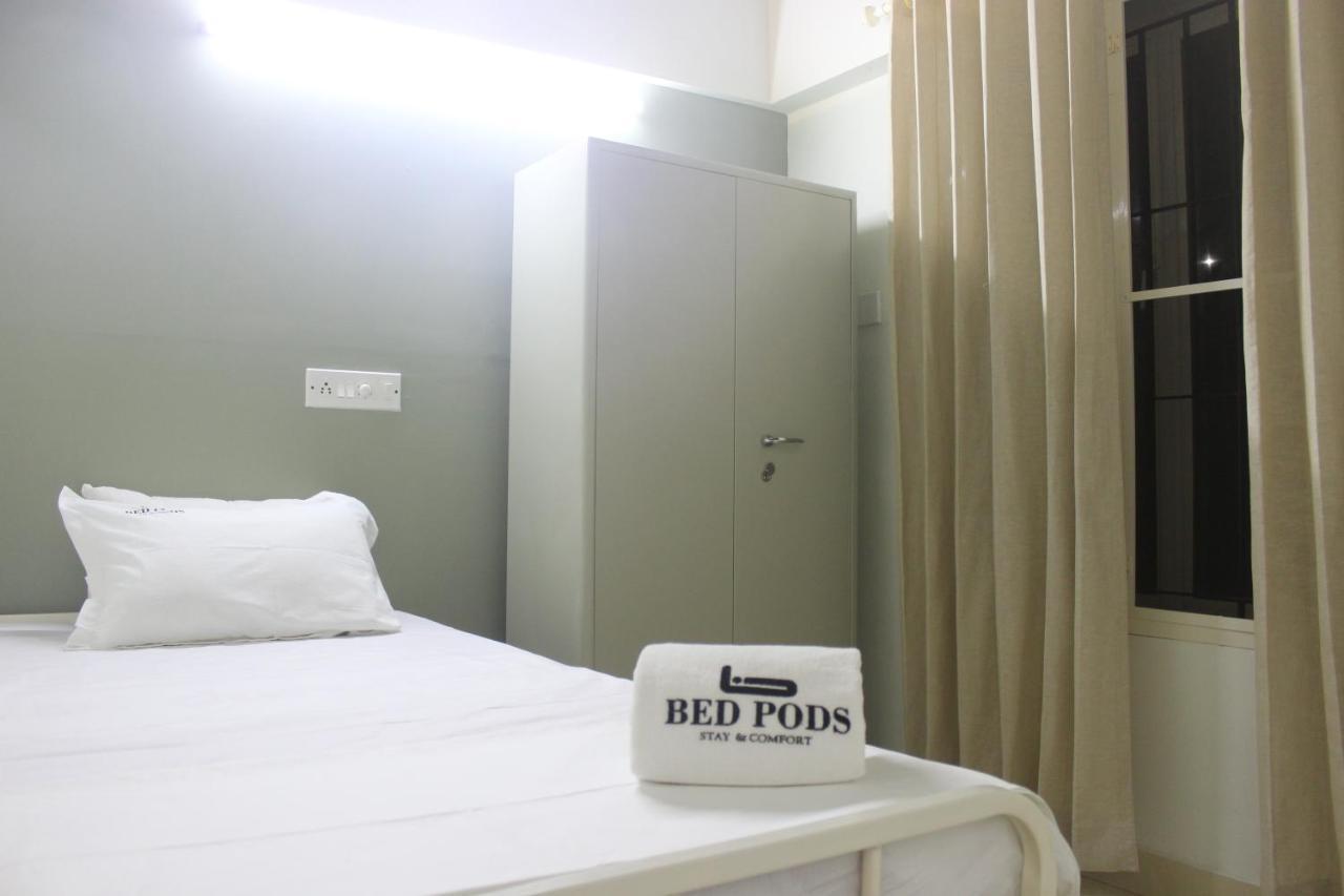 Bed Pods Hostel Thiruvananthapuram Bagian luar foto